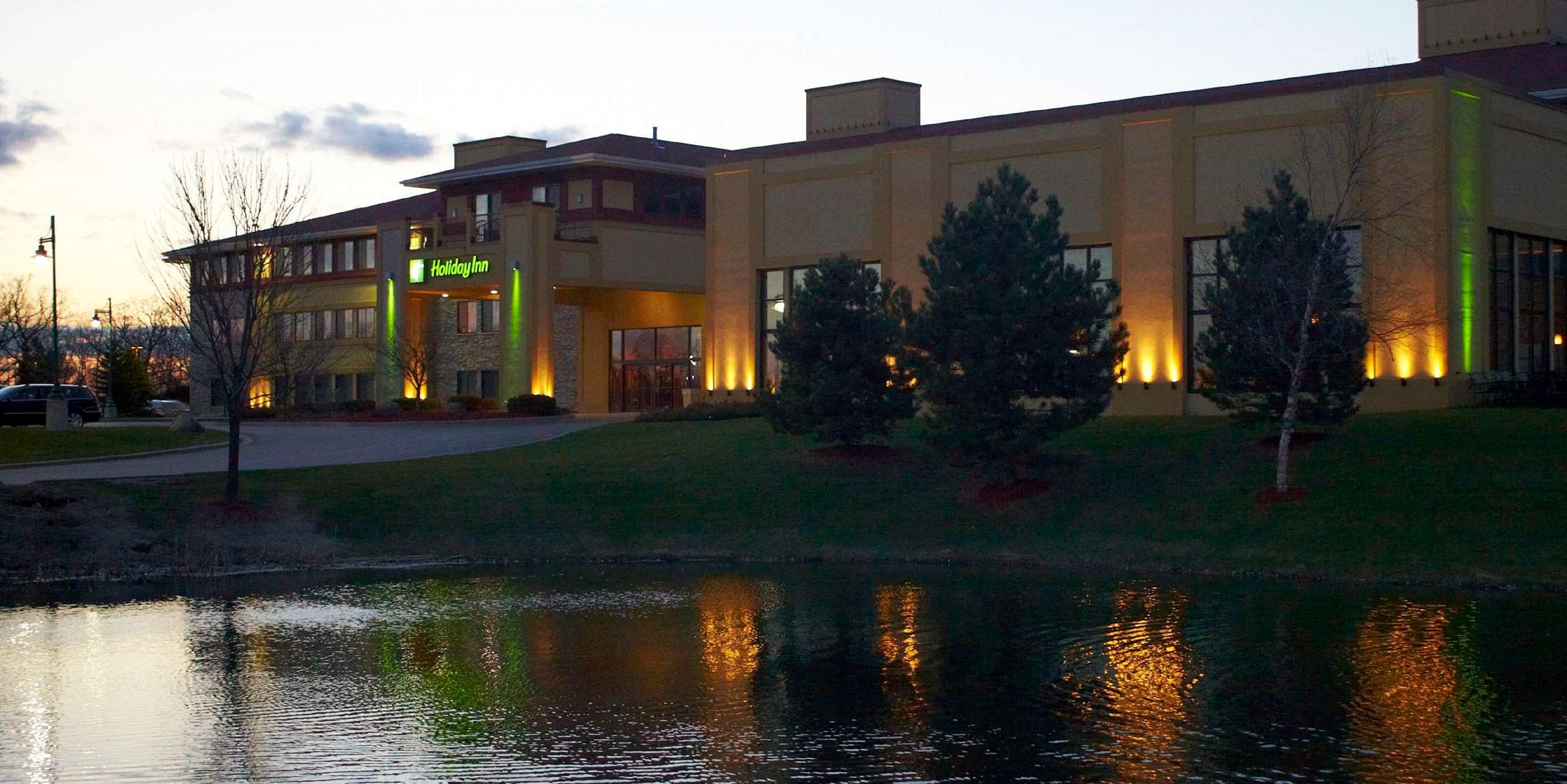 Holiday Inn Hotel Pewaukee-Milwaukee West, An Ihg Hotel Exterior foto